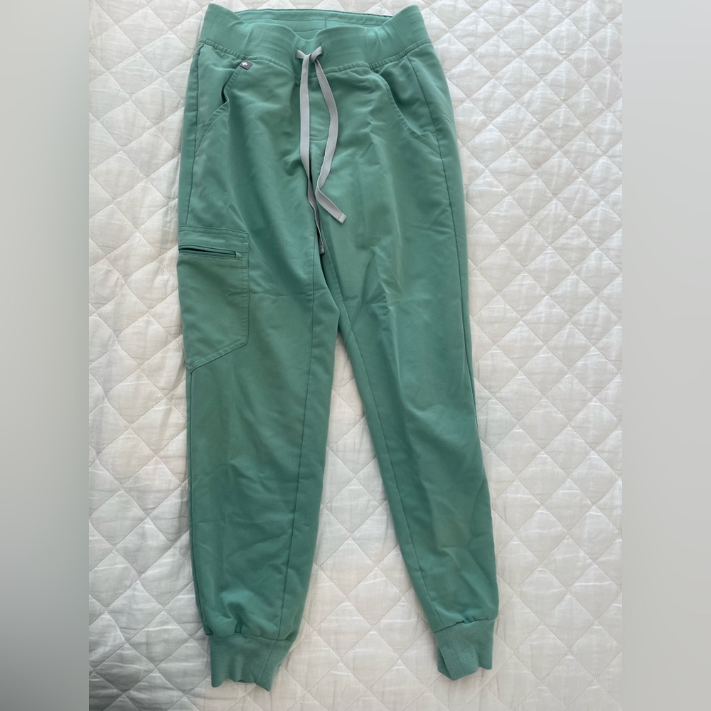 FIGS light green Zamora Jogger Petite XXS